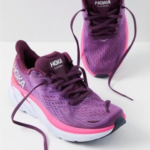 Hokas Clifton 8